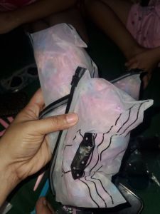 Karet rambut warna warni