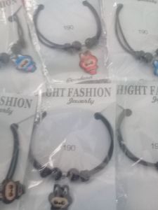 Gelang tali labubu