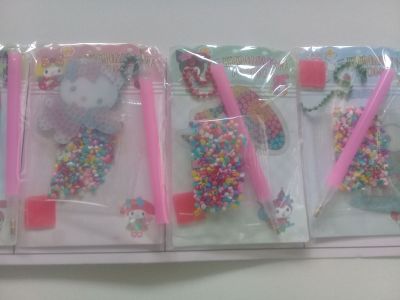 Gantungan sticker diamond kolase