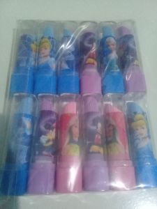 Penghapus lipstik putar