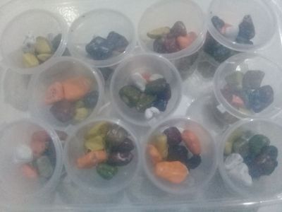 Cokelat kerikil toples