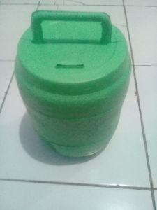 Celengan gentong besar