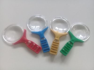 Kaca pembesar kecil