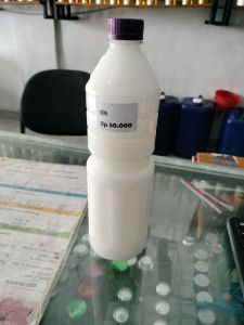 Kit. Pengkilat ban. Kit 1 liter