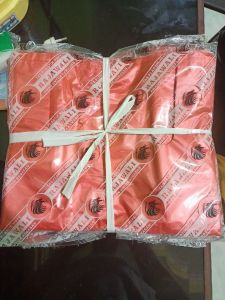 Plastik rajawali merah