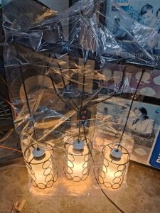 LAMPU GANTUNG 7828/3P