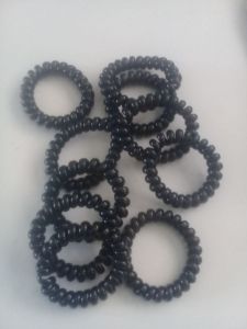Ikat rambut spiral 