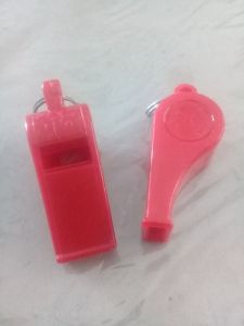Peluit pramuka merah