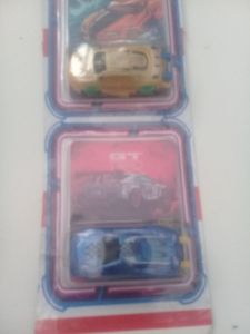 Mobil kunci kecil