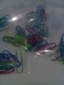 Paper clip metalic