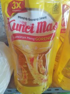 Minyak kunci mas 900ml