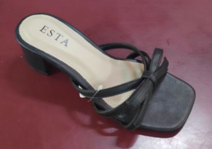 Esta E018 Hitam 