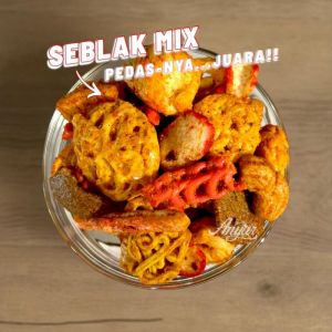 Kerupuk seblak mix madinah