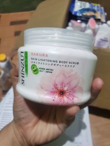 Body scrub shinzui sakura 200gr