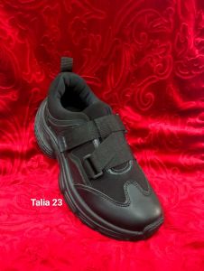 Spotty Talia 23 All Black 