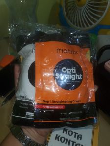 Matrix for resistant hair