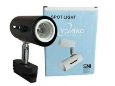 SPOTLIGHT REL HITAM YOMIKO