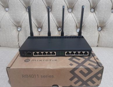 MIKROTIK RB 4011 iGS+5Hac Q2Hnd-IN