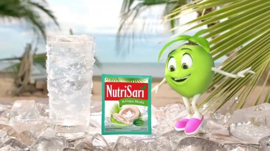 WR NUTRISARI KELAPA MUDA SEDUH