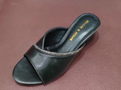 Reagan Megan 496 HT