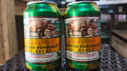 Larutan Penyegar Cap Badak Kaleng Varian Jambu
