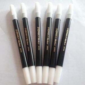Spidol Hitam Snowman Kecil