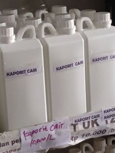 Kaporite Cair . Kaporit untuk baju berwarna. Warna