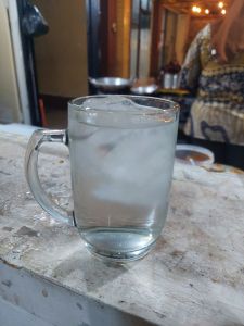 Air Es / Air Putih Hangat
