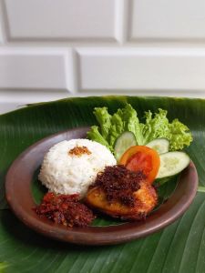 Paket Ayam Goreng Hemato