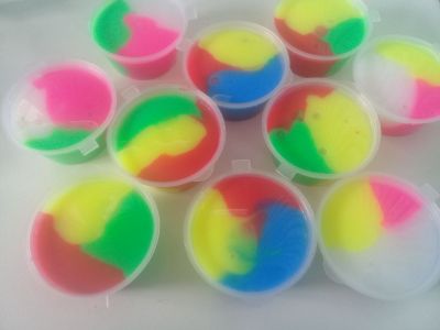 Slaim pelangi mangkok