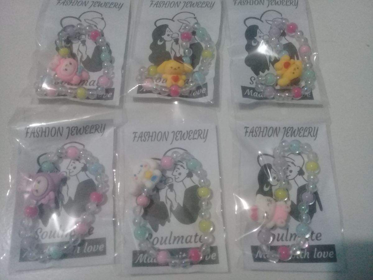 Gelang sanrio impor