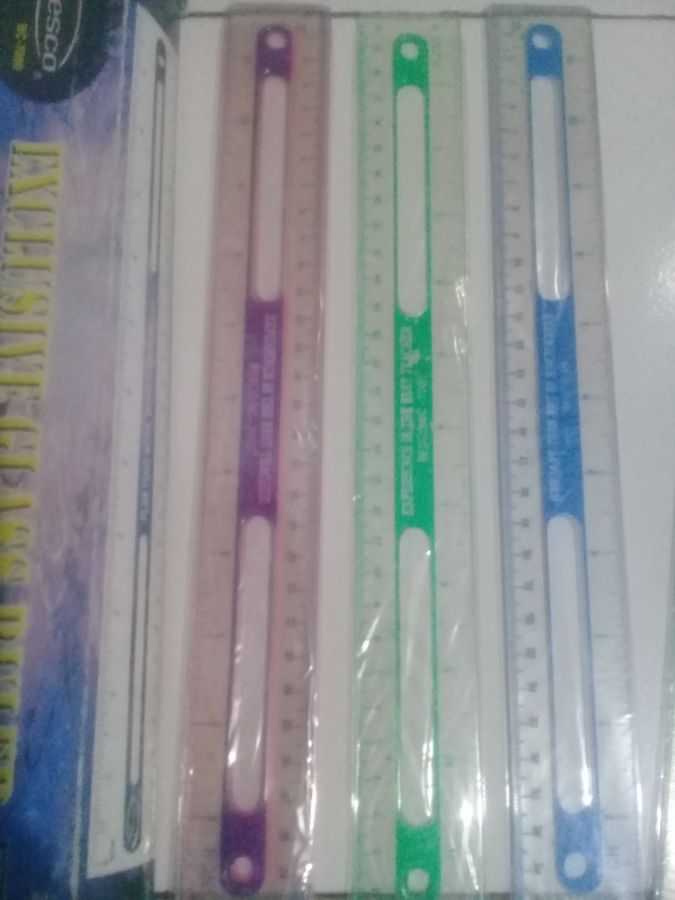 Penggaris besco