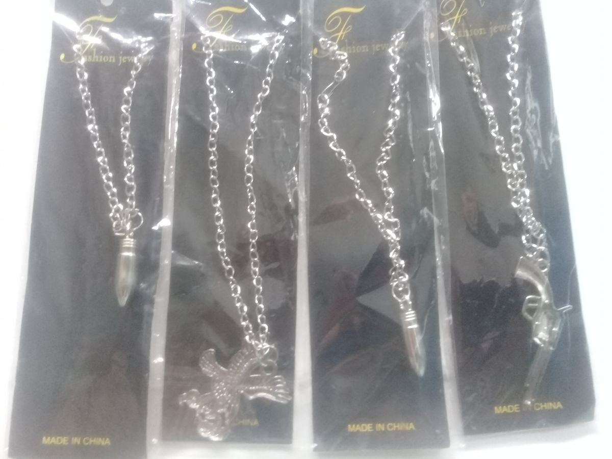 Kalung rantai coker