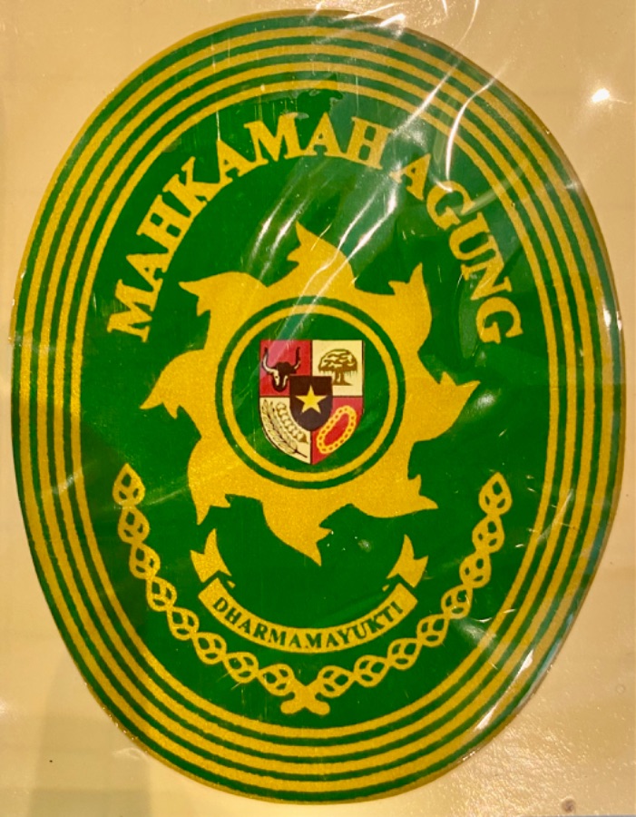 Stiker MA OVAL PREMIUM