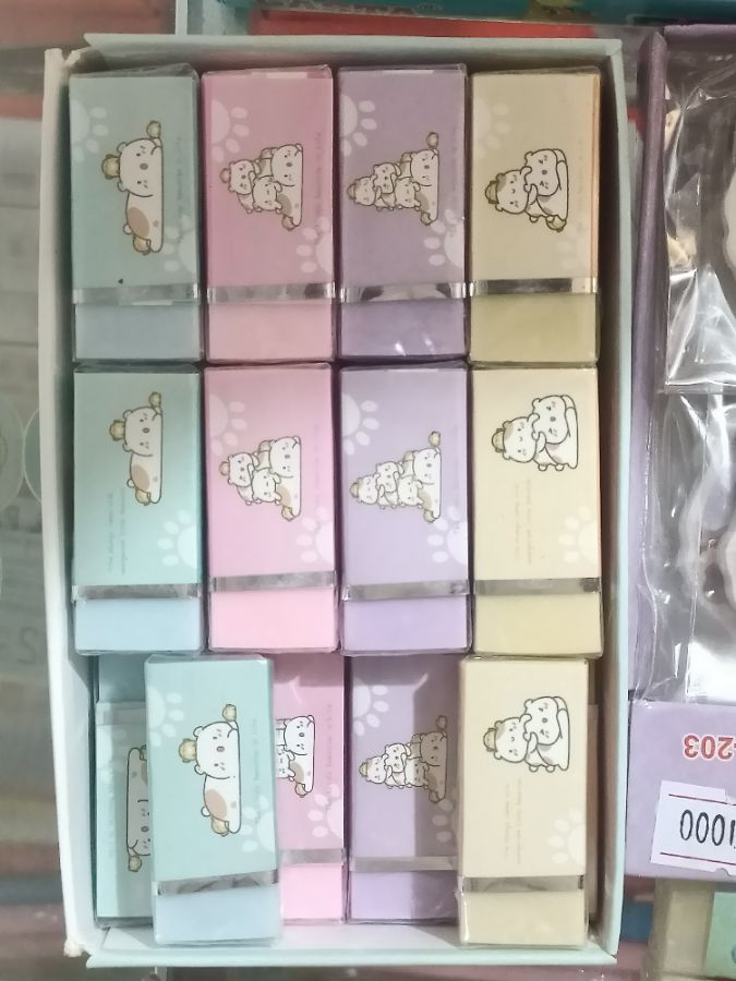 Penghapus warna gambr kucing