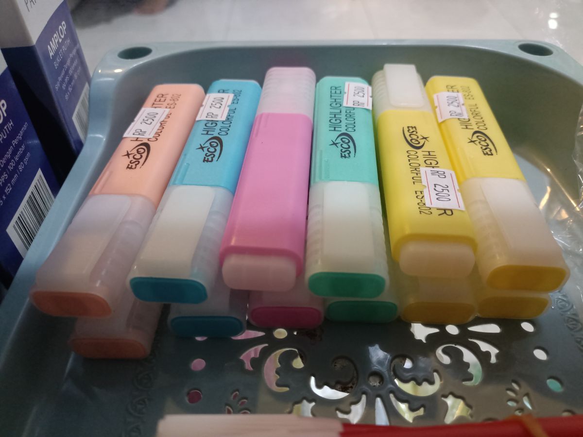 Stabilo warna warni esco
