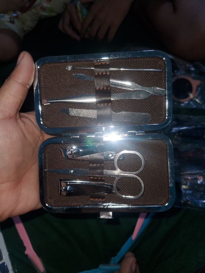 Gunting kuku set isi 7