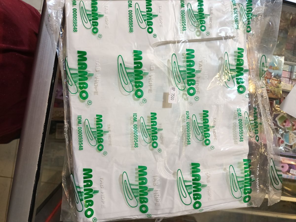 Plastik mambo hijau sedang