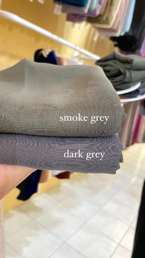 Bella square Smoky