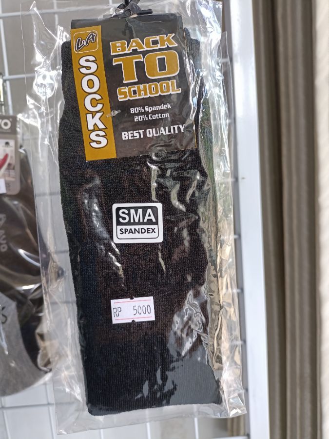 Kaos kaki sma hitam spandek la socks