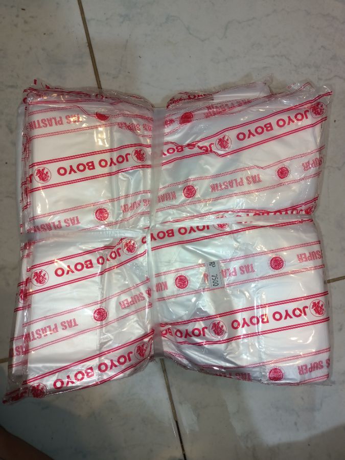 Plastik joyo boyo isi 4 cup (sedang)