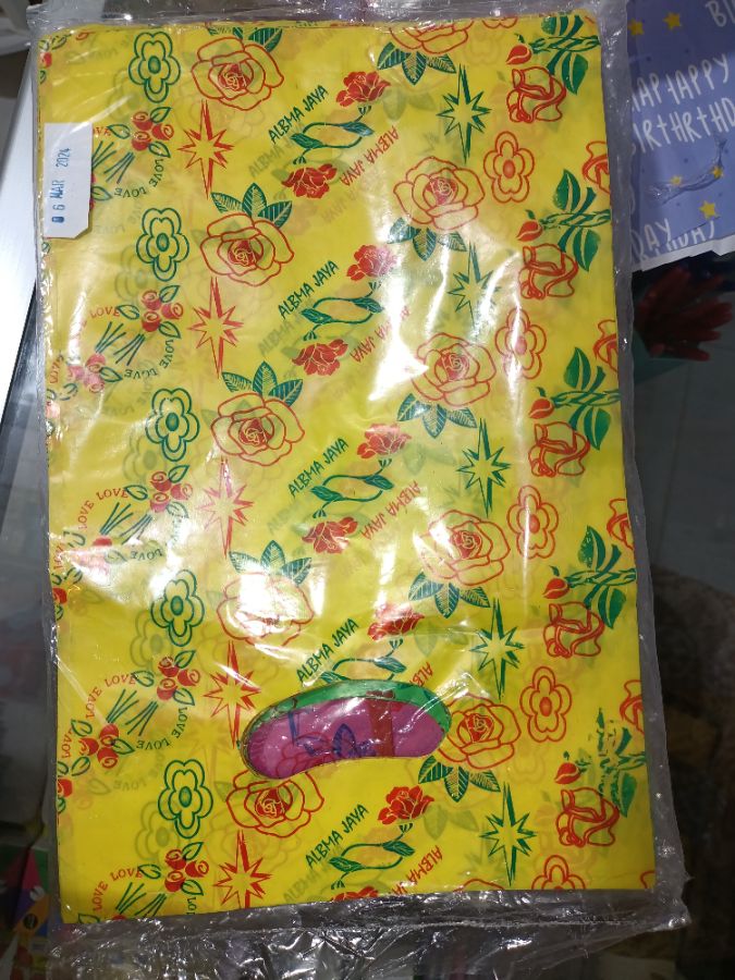 Plastik motif warna warni ukuran 20