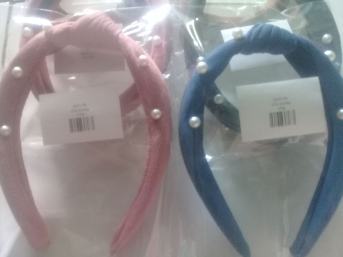 Bando adriana mutiara