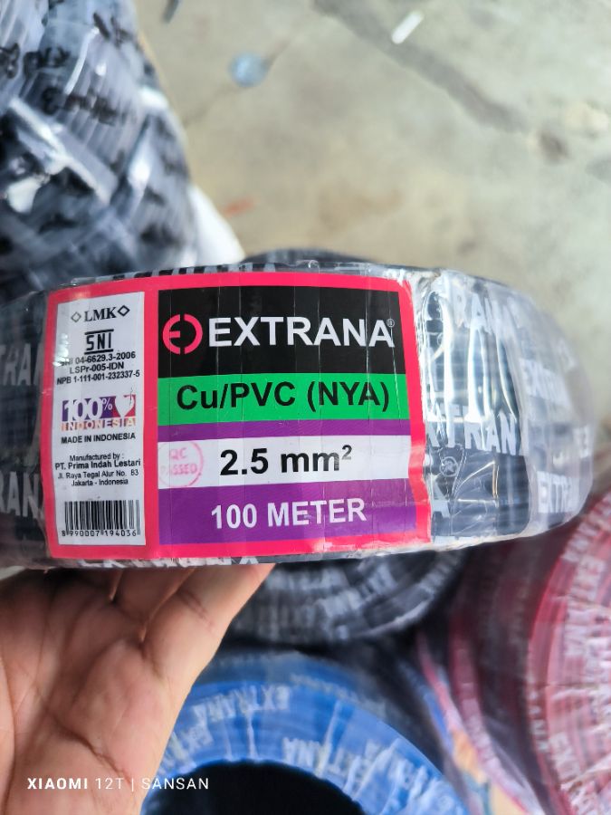 NYA EXTRANA 1 X 2.5 100M HITAM
