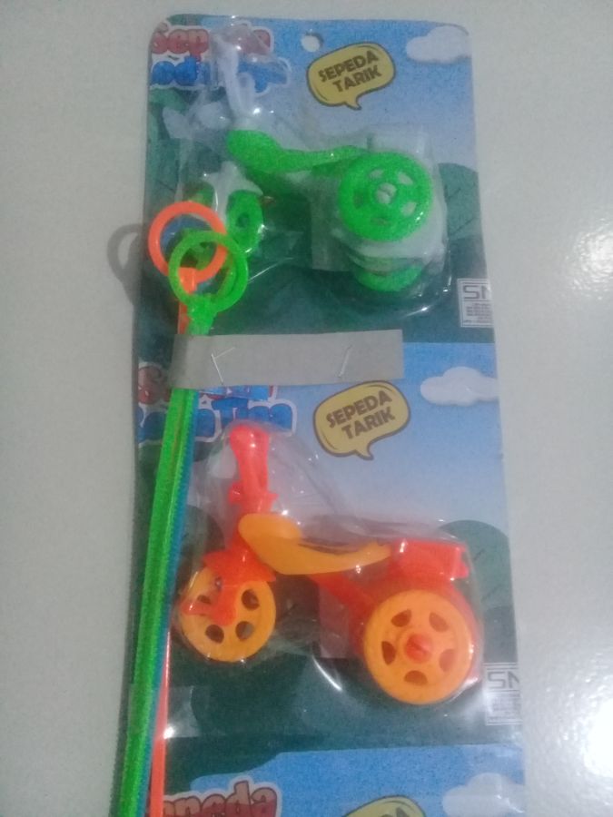 Sepeda tarik roda tiga