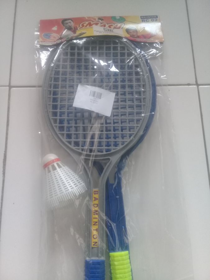 Raket smash besar