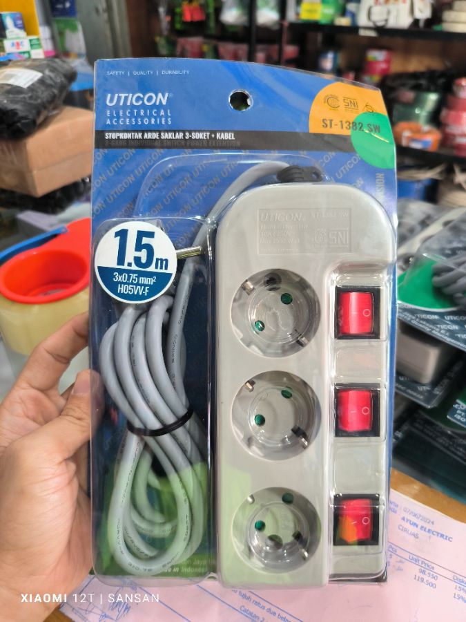 STOP KONTAK KABEL 3L 1.5 SWITCH UTICON