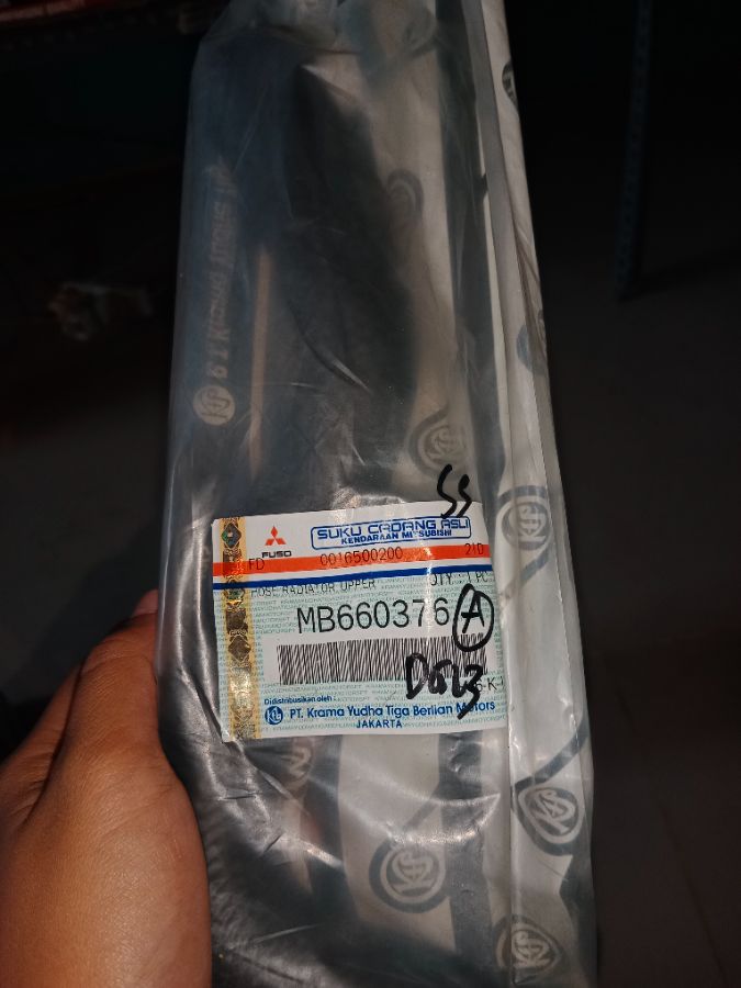 SELANG RADIATOR SS A MB660376