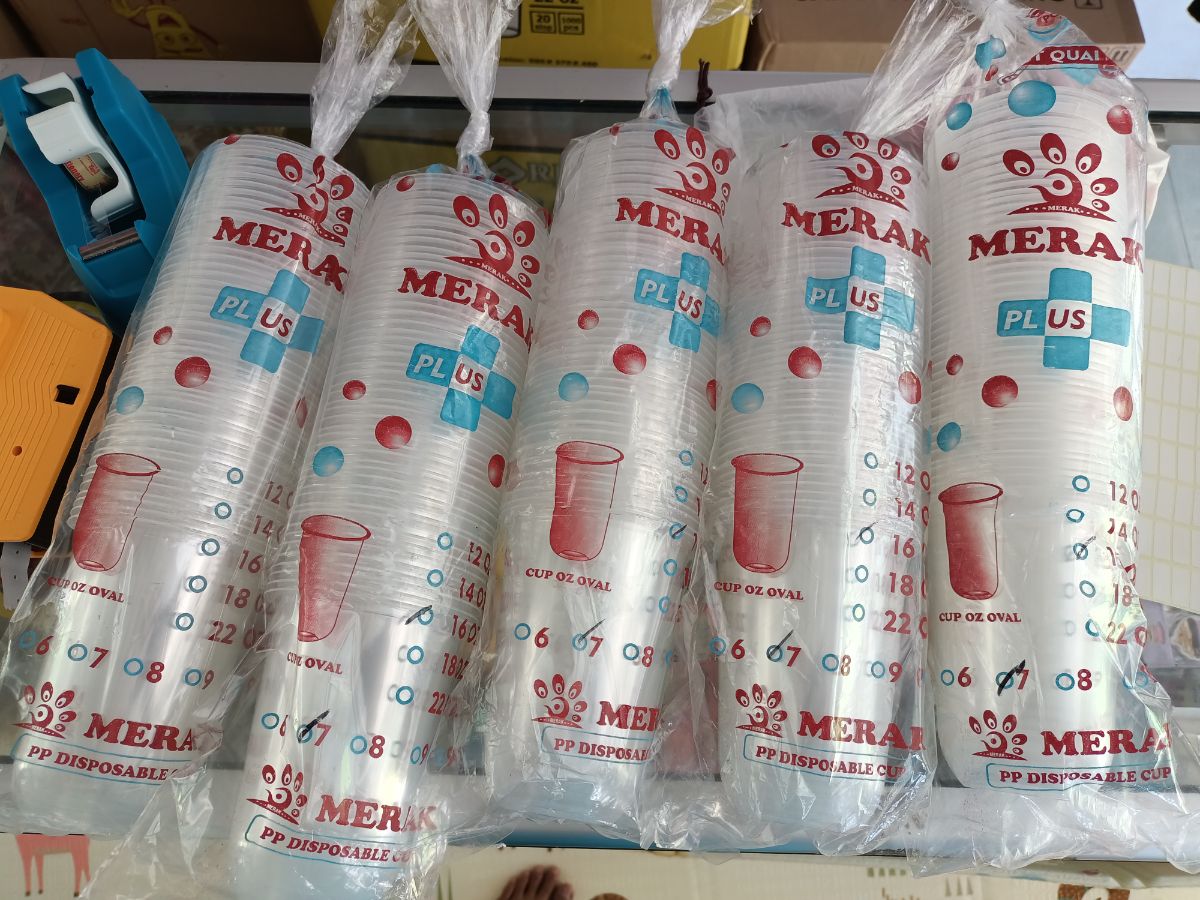 Plastik merak 16 oz oval