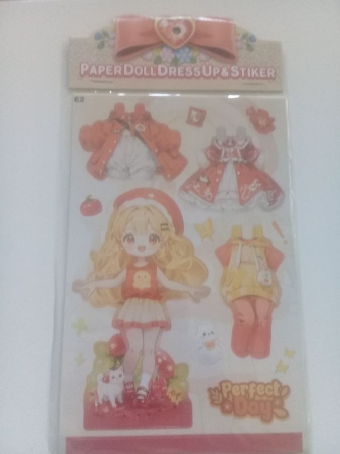 Paperdoll dress up & stiker